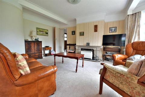 22 Tyrells Close, Chelmsford, CM2 6BT