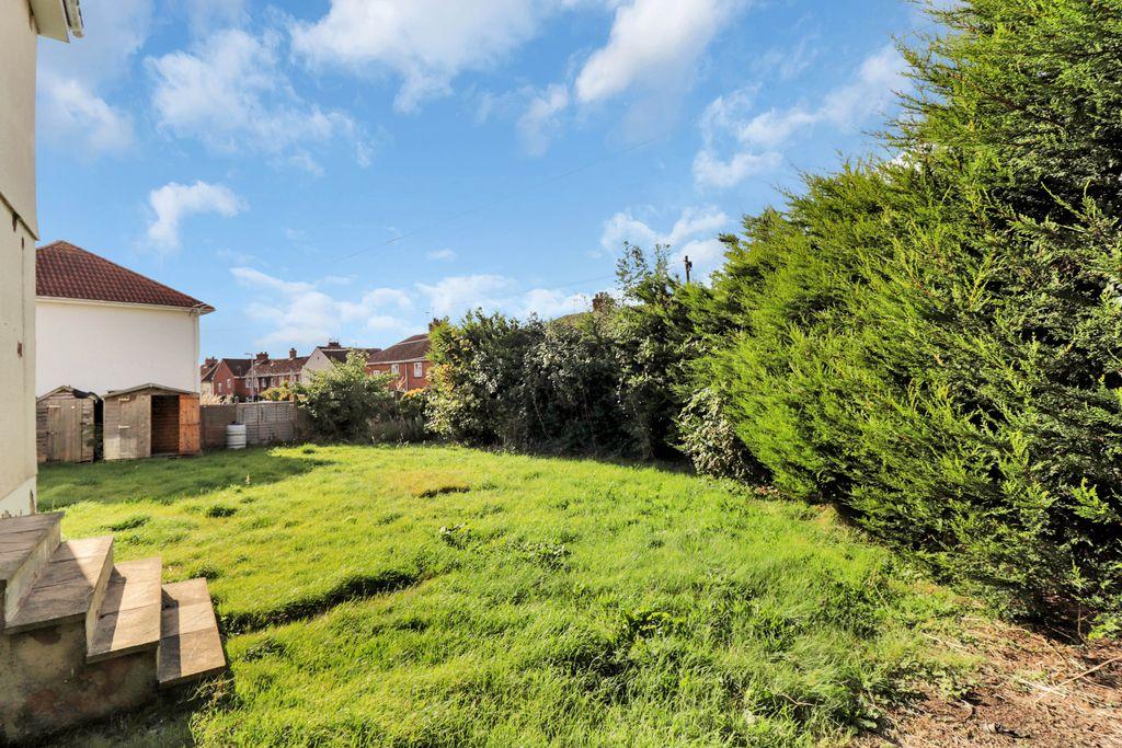 Garden at Side