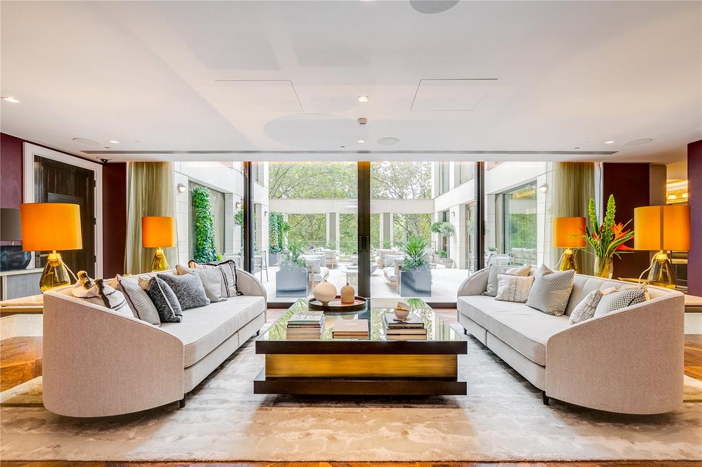 Residents' Lounge