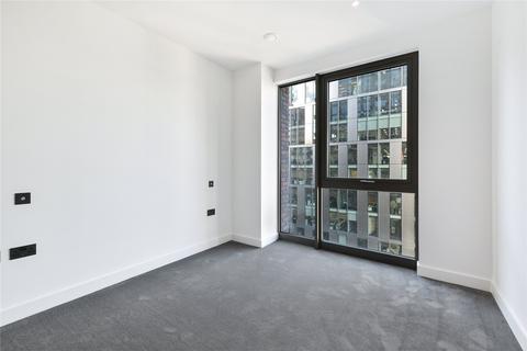 2 bedroom apartment to rent, Viaduct Gardens, London, SW11