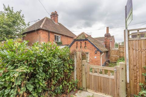 2, Crown Cottages School Lane, Ascot, SL5 8NU