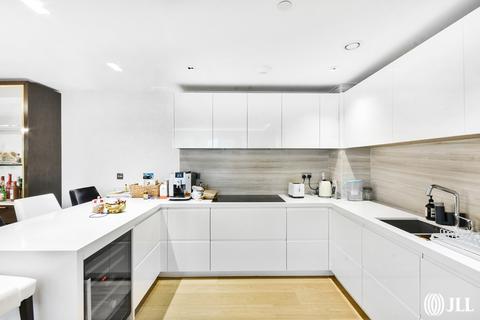 3 bedroom flat for sale, Thomas Earle House, Warwick Lane, London W14