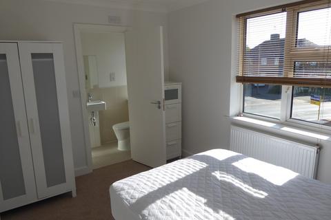 1 bedroom in a house share to rent, Reading Road, Pangbourne, Reading, RG8