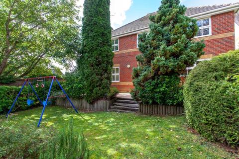 18 Rhigos, Emmer Green, Reading, RG4 8LF