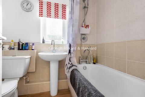 18 Queens Road, Chislehurst, BR7 5AZ