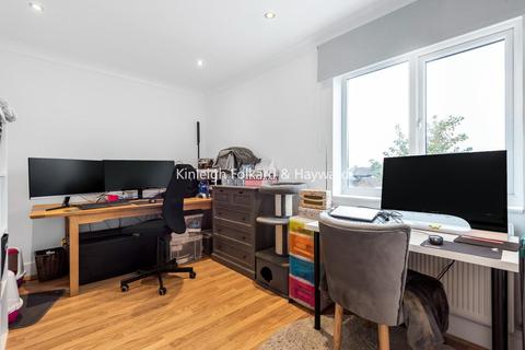 18 Queens Road, Chislehurst, BR7 5AZ