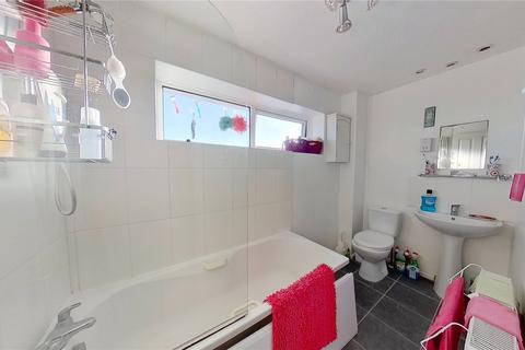 71 Avon Close, Sompting, Lancing, BN15 0BS