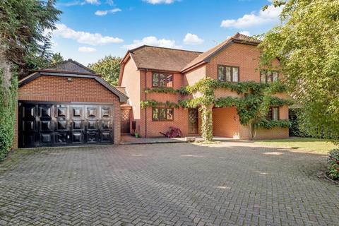 91 Headley Road, Liphook, GU30 7PS