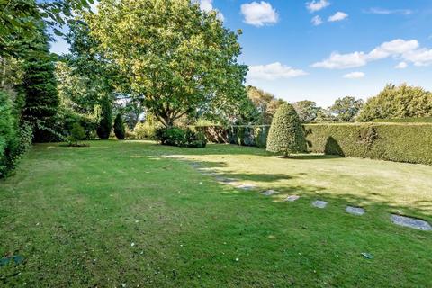 91 Headley Road, Liphook, GU30 7PS