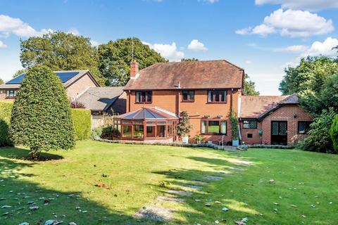 91 Headley Road, Liphook, GU30 7PS