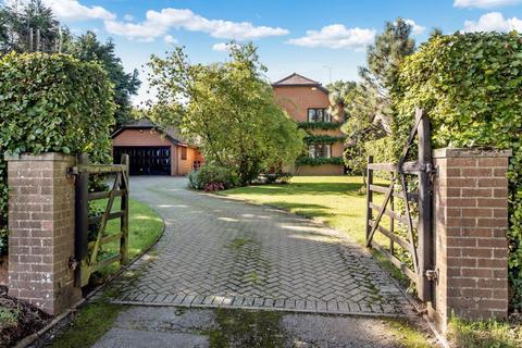 91 Headley Road, Liphook, GU30 7PS