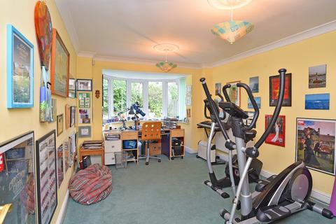 14 Brinklow Way, Harrogate, HG2 9JW