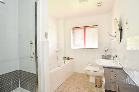 14 Brinklow Way, Harrogate, HG2 9JW