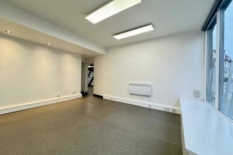 Property to rent, High Street, Maldon