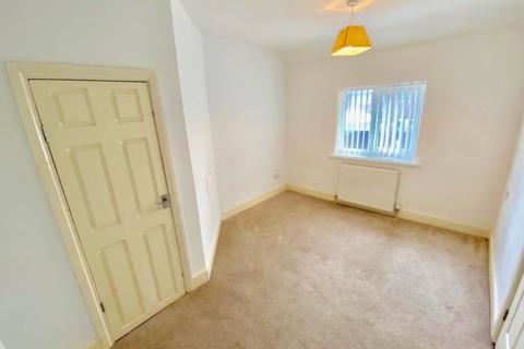 5 Almond Crescent, Gateshead, NE8 2TE