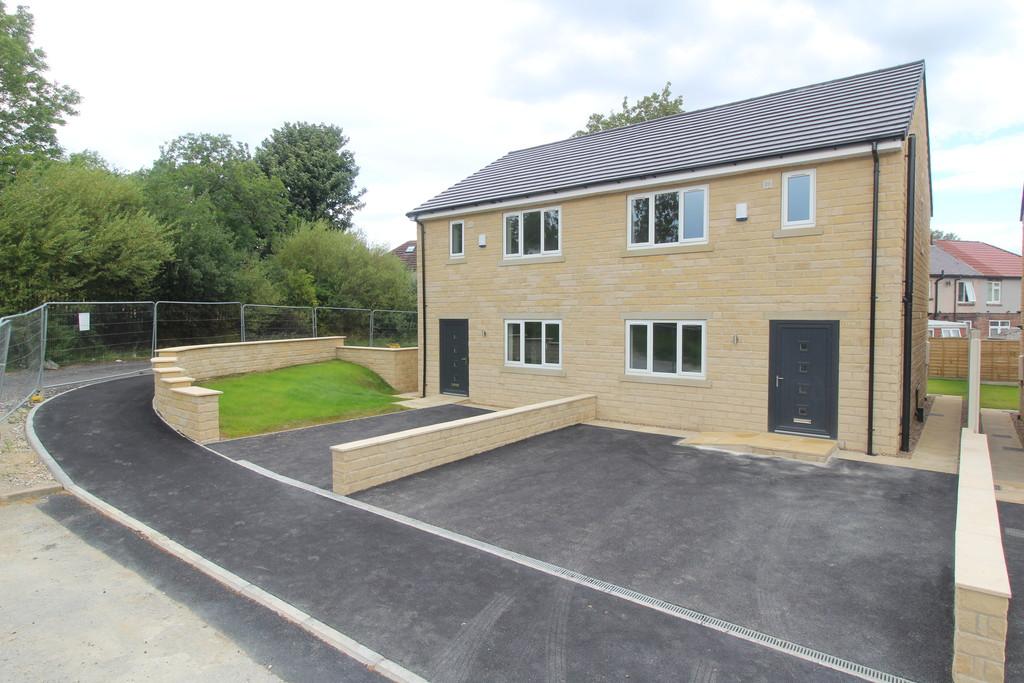 Rawthorpe Terrace, Huddersfield 3 bed semidetached house £175,000