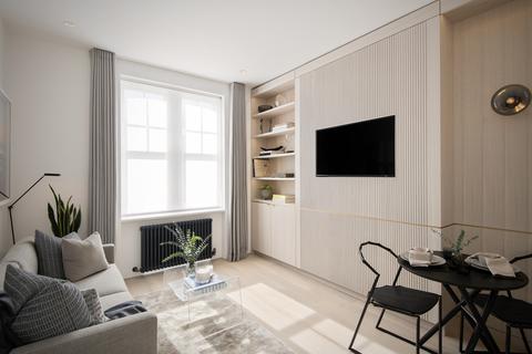 35 Warwick Chambers, London, W8 6EW