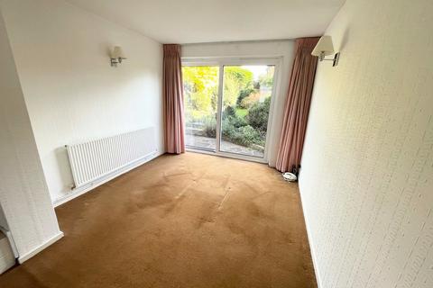 1 Chartwell, Frimley Green, Camberley, GU16 6HW