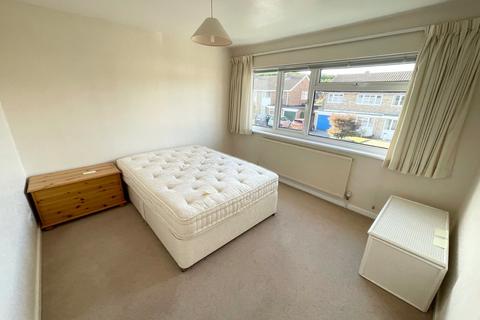 1 Chartwell, Frimley Green, Camberley, GU16 6HW