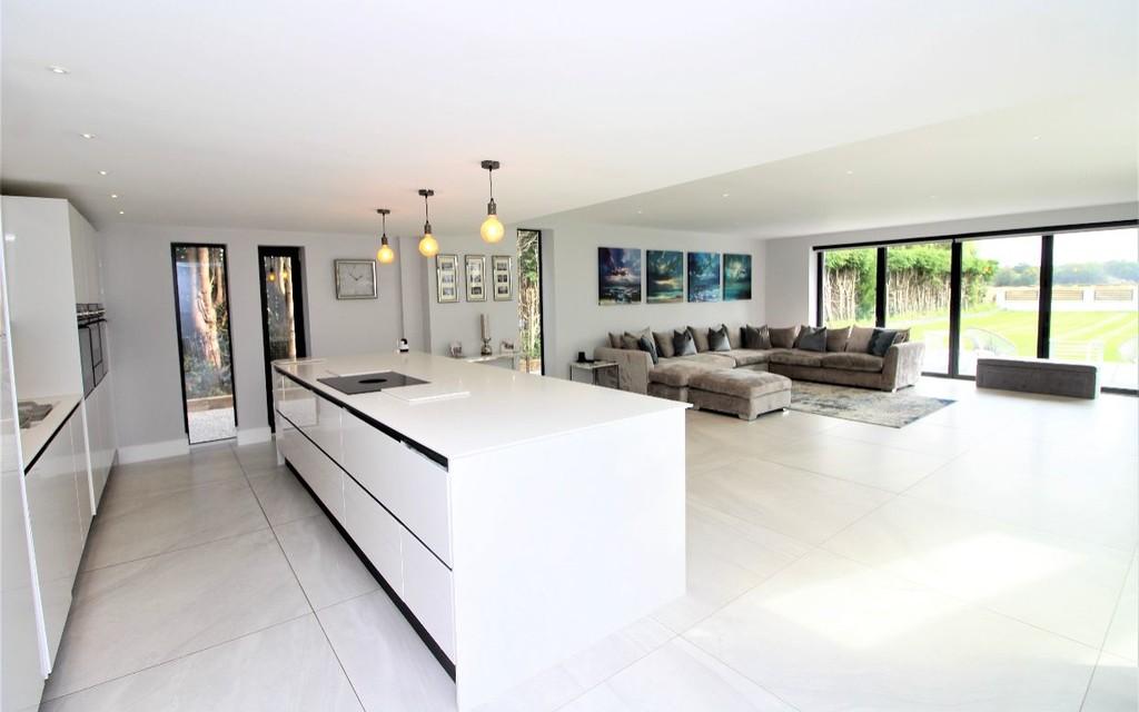 Goughs Lane, Knutsford 5 bed detached house