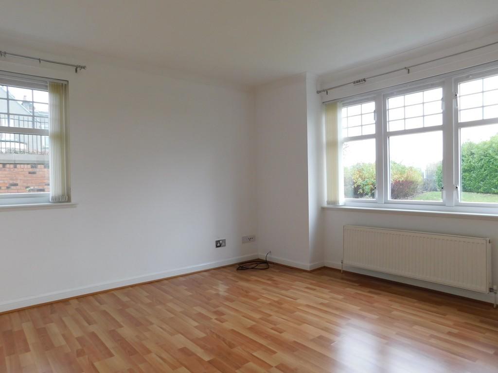 Lindsay Gardens, Bathgate 2 bed apartment £650 pcm (£150 pw)