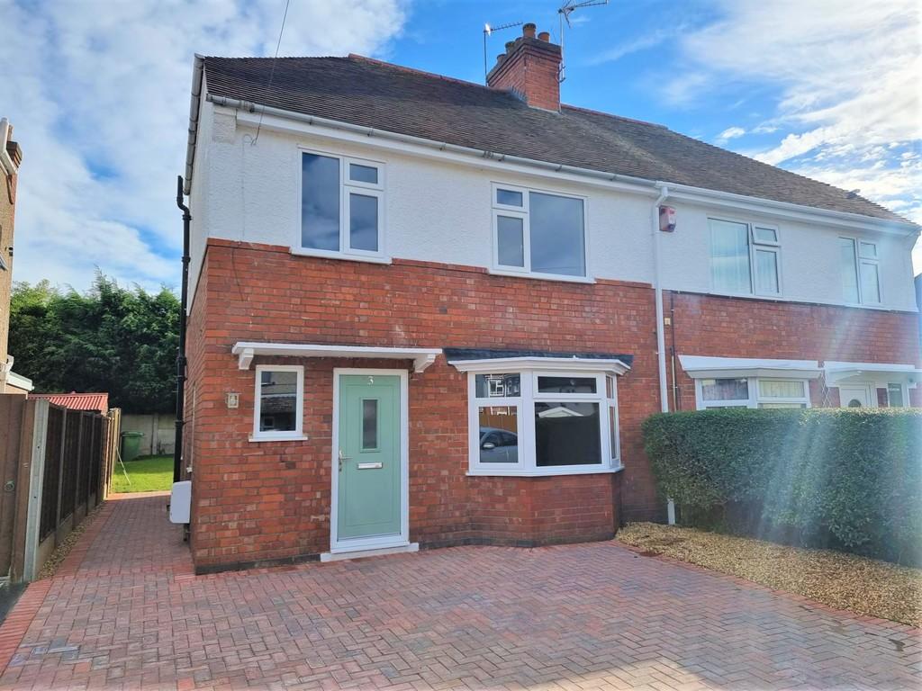 Mayfield Road, Nuneaton 3 bed semi-detached house - £220,000