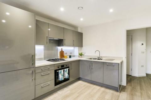 2 bedroom apartment for sale - Plot 266 at Elizabeth Park, Hersham Road KT12
