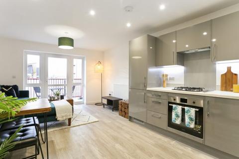 2 bedroom apartment for sale - Plot 266 at Elizabeth Park, Hersham Road KT12
