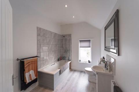 147 Daw End Lane, Rushall, Walsall, WS4 1LD