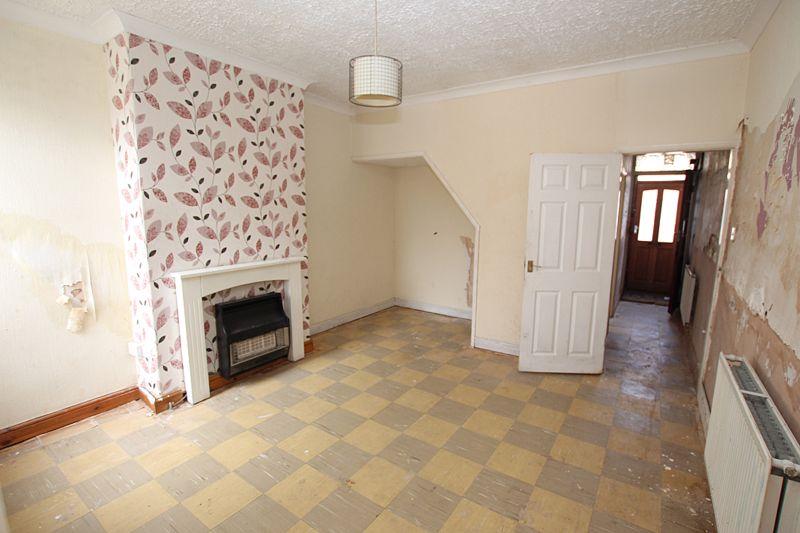 Dining room photo 2