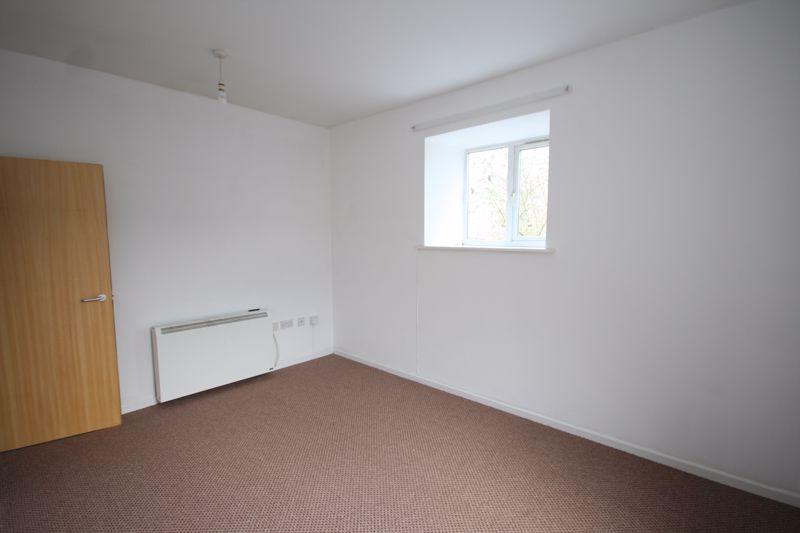 Llangefni, Isle of Anglesey 1 bed flat for sale £60,000