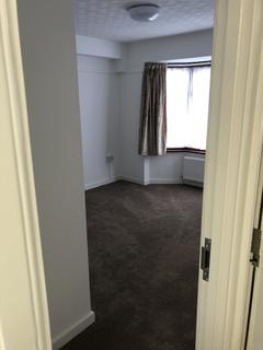 2 bedroom house share to rent, West Way, London NW10