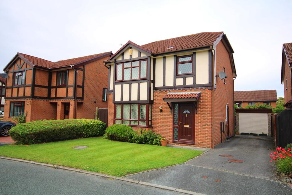 Garwood Close, Westbrook, Warrington, WA5 3 bed detached house £280,000