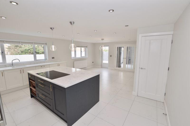 Vence Close, Stamford 4 bed detached house £785,000