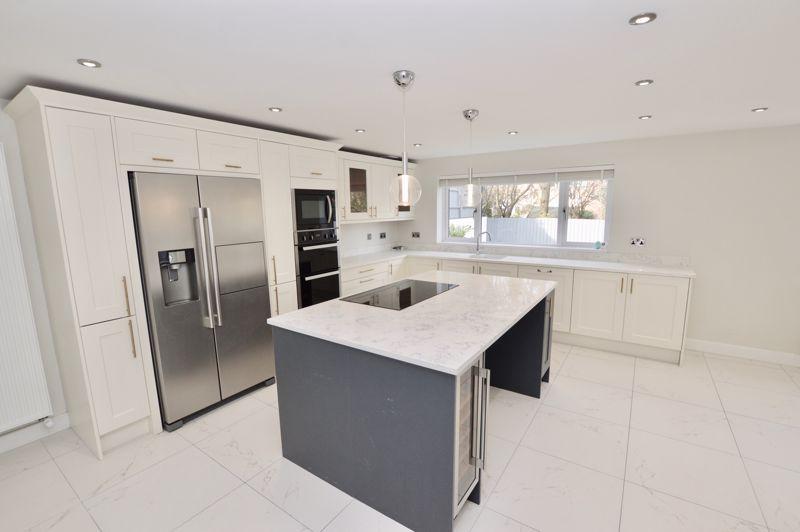 Vence Close, Stamford 4 bed detached house £785,000