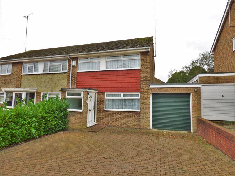 Archer Way, Swanley 3 bed semidetached house £415,000