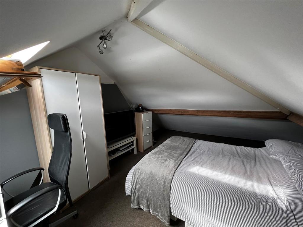 Loft Room.jpg