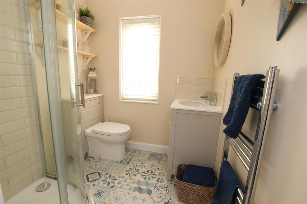 Shower Room.JPG