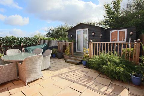 9 Cowick Hill, Exeter, EX2 9NQ