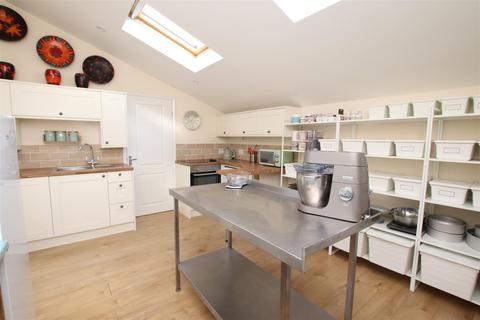 9 Cowick Hill, Exeter, EX2 9NQ