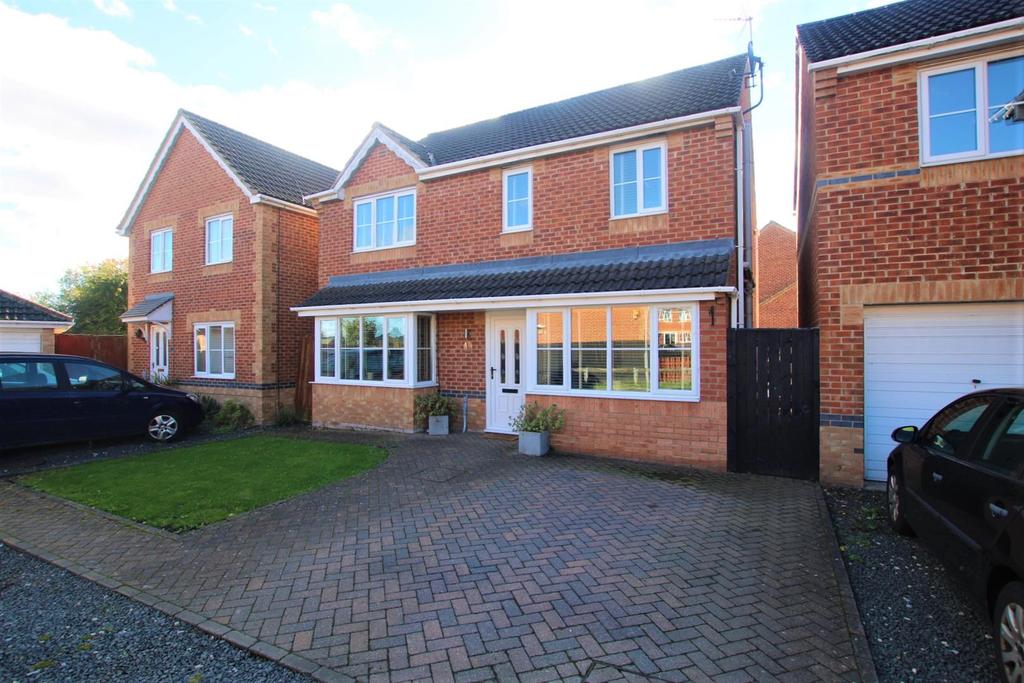 Walton Crescent, St. Helen Auckland, Auckland 3 bed detached house £180,000