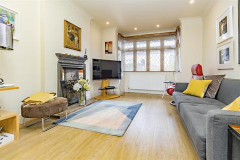 50 The Crosspath, Radlett, WD7 8HW