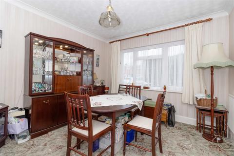 23 Cokeham Road, Sompting, Lancing, BN15 0AE