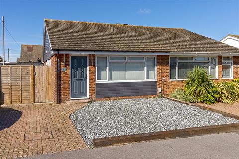 71 Brook Way, Lancing, BN15 8DH