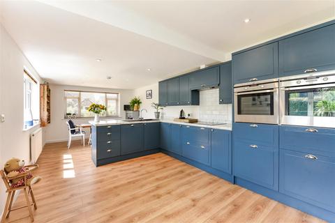 34 Downview Road, Barnham, Bognor Regis, PO22 0EG