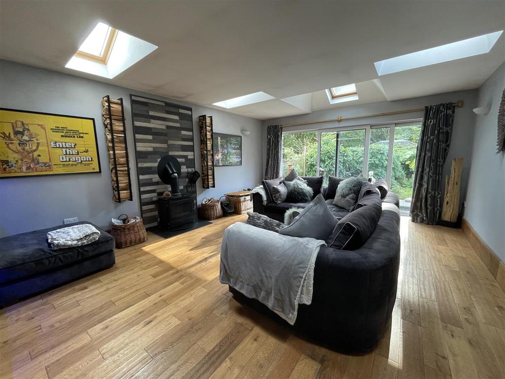 Woodlands Drive, Groby, Leicester 4 bed semidetached bungalow £395,000