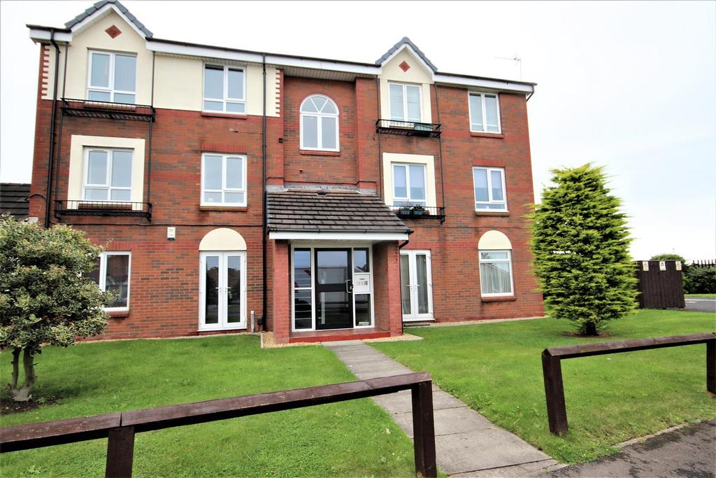 Gatesgarth Close, Bakers Mead... 2 bed apartment £475 pcm (£110 pw)