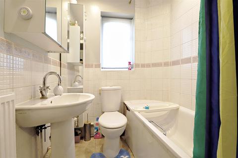 104 Clive Road, Belvedere, DA17 5BZ