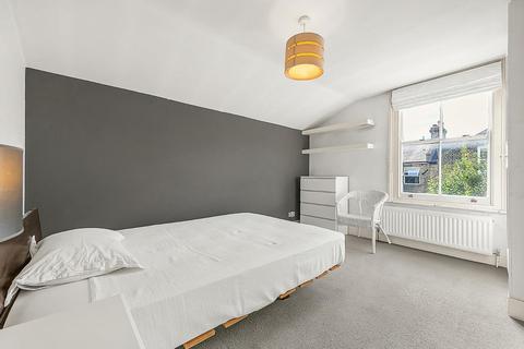 49b Solon Road, London, SW2 5UU
