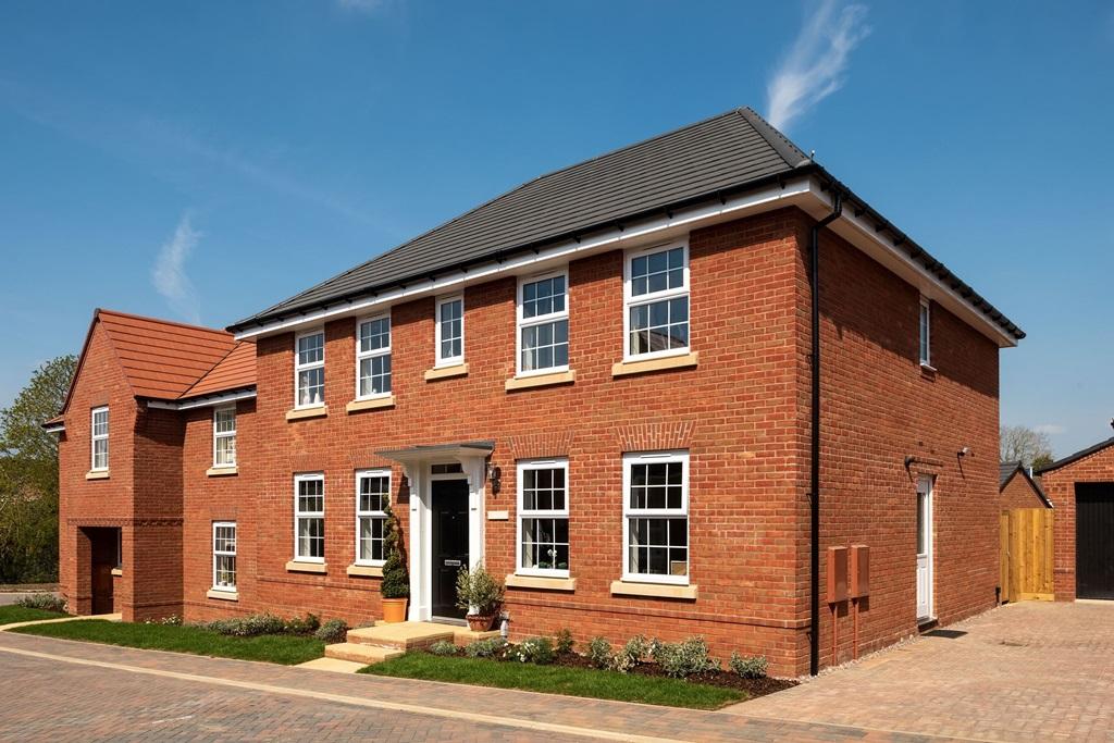 Detached 4 bedroom Chelworth hipped roof